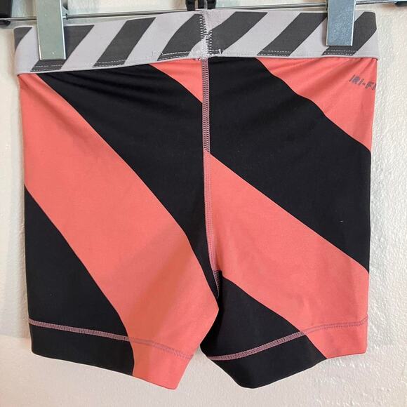 Nike Pro Peach Black Striped Compression‎ Shorts - Picture 4 of 4
